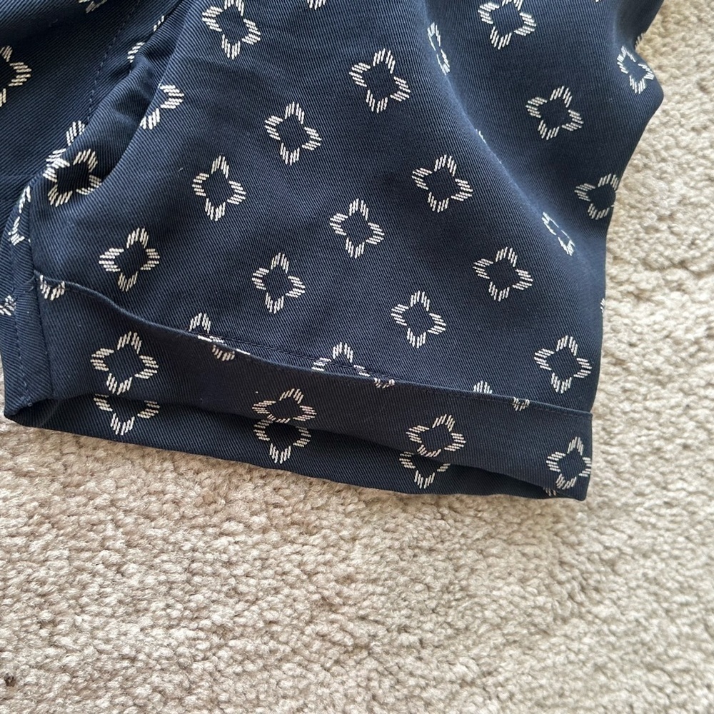 Ted Baker, size 2. Short sleeve patterned shirt - Picture 5 of 6